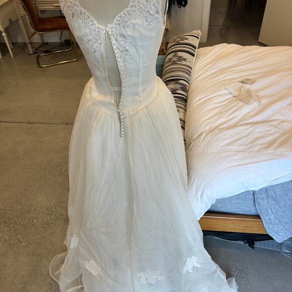 Women’s Small Gown Ivory Lace Bridal Gown Cream Silk Vintage Floral Organza - Picture 6 of 6